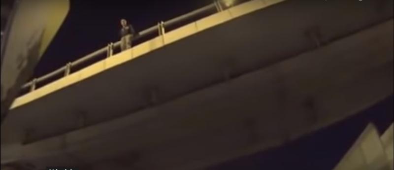 Visszafordult az autópályán a motoros, ami utána történt az elképesztő! - videó