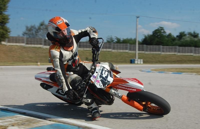 SUPERMOTO - A tavalyi és tavalyelőtti bajnok visszatért!