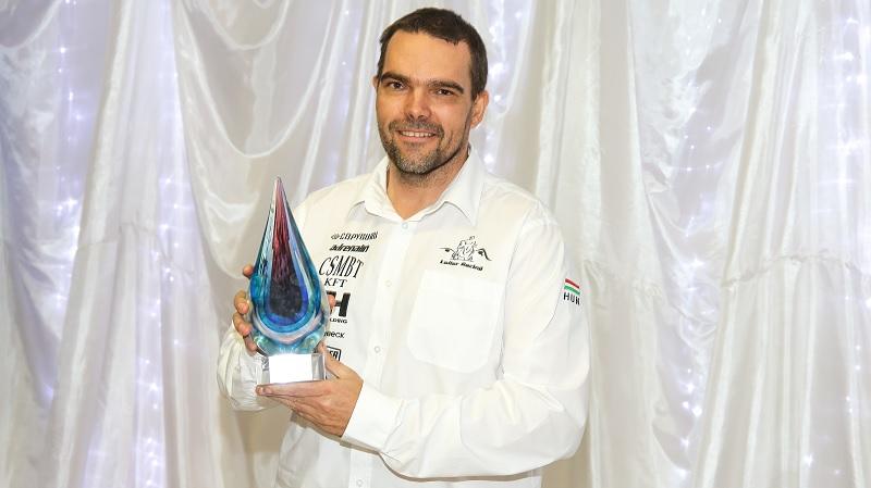 Laller elnöki különdíjas!