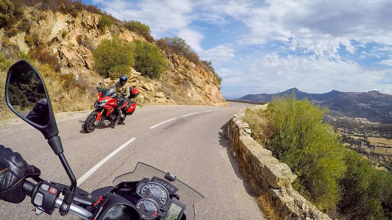 Korzikai motorozás - úti videó 2 részben