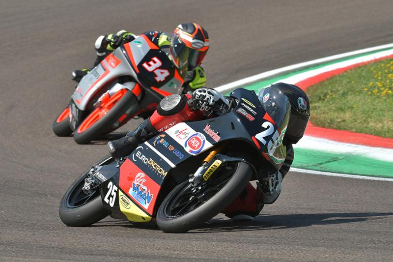 Olasz bajnokság: Simoncelli nagyon büszke a magyar tanítványra