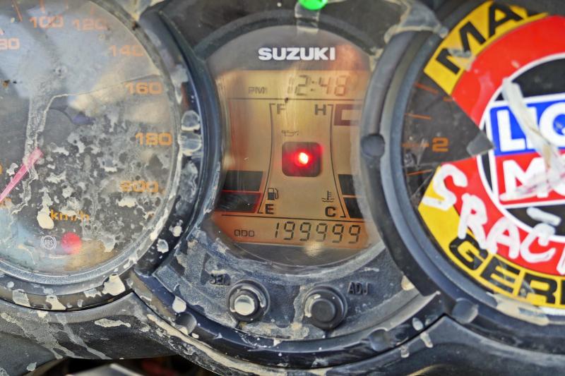 200 ezer kilométerrel nyugdíjazza a V-Strom-ot, VIDEÓ