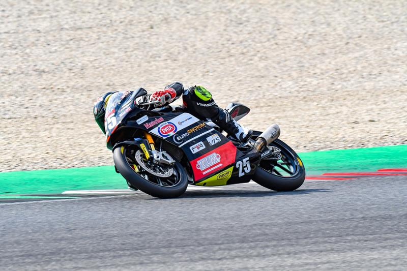 Kecskés Bence az olasz alakulat legjobb motorosának bizonyult Mugellóban