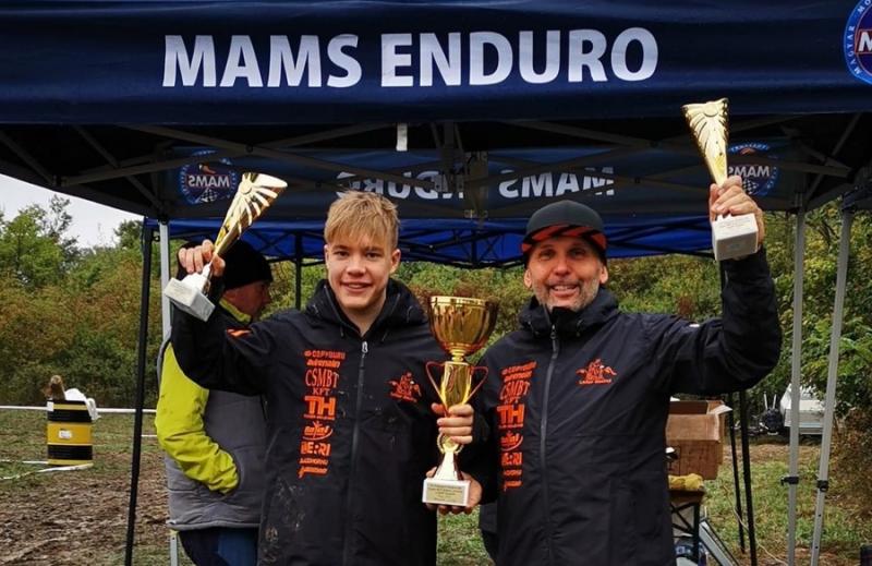 GYŐZELEM győzelem hátán: Liszka Roland ezúttal enduróban demoralizált