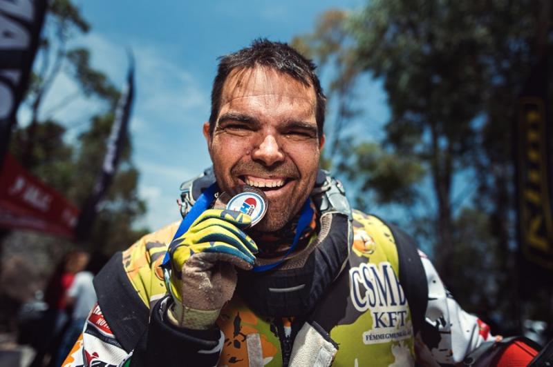 HELLAS RALLY – Óriási küzdelem után a célban Horváth Lajos