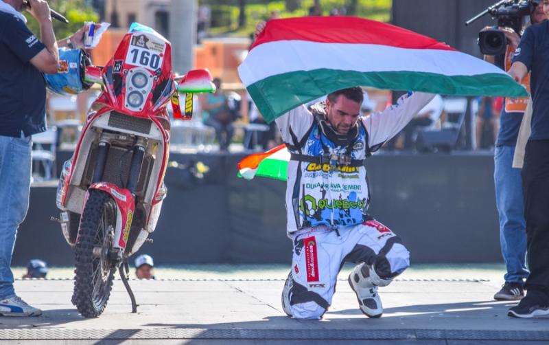 MEGTISZTELTETÉS: Horváth Lajos előadást tartott a Testnevelési Egyetemen