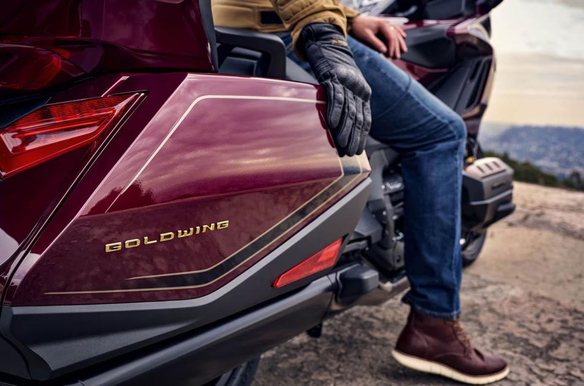 Bordó és arany: ilyen az ötven éves jubileumi Gold Wing