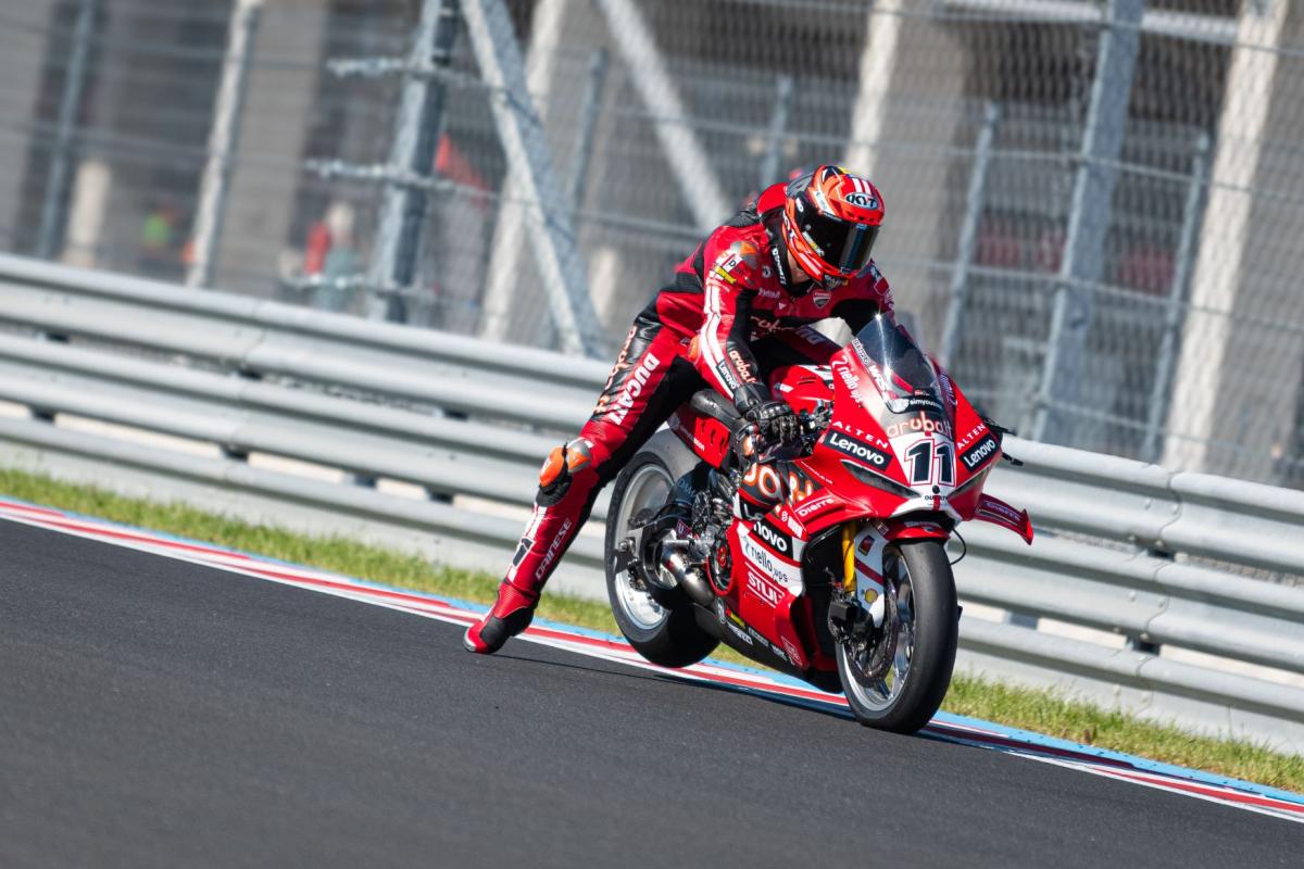 Superbike VB beszámoló 2026: Olasz henger a Balaton partján