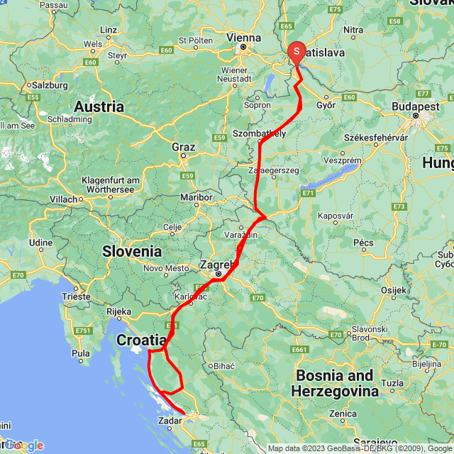 Name of route: 20230526_horvatorszàg<br>Biker's name: Tomi<br>Start: 2023.05.26.<br>Distance: 1425.32 km<br>Average speed: 92 km/h<br> 20230526_horvatorszàg