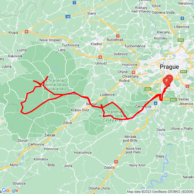 Nom du voyage: Křivoklátsko<br>Motard: Mijamoto Musaši<br>Départ: 2023.09.11.<br>Distance: 175.277 km<br>Vitesse moyenne: 46 km/h<br> Křivoklátsko