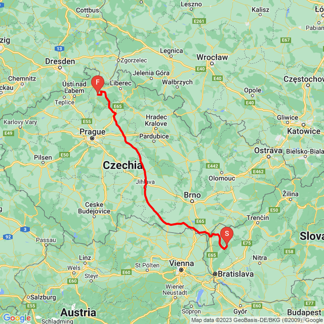 Nome della gita: 20230915_084508<br>Motorista: Peter Škrabák<br>Partenza: 2023.09.15.<br>Distanza: 424.833 km<br>Velocità media: 69 km/h<br> 20230915_084508